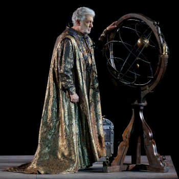 Plácido Domingo debuts in a new role at the Arena di Verona