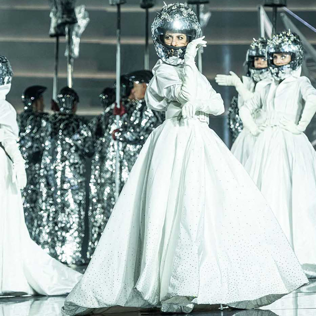 Milano Design Week 2024: in mostra i costumi dell'Aida di Cristallo di Arena