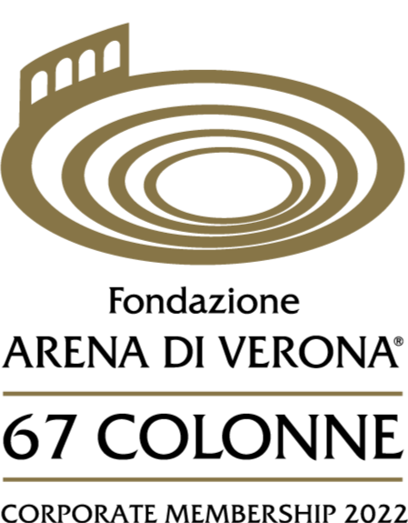 67 colonne per l'Arena di Verona