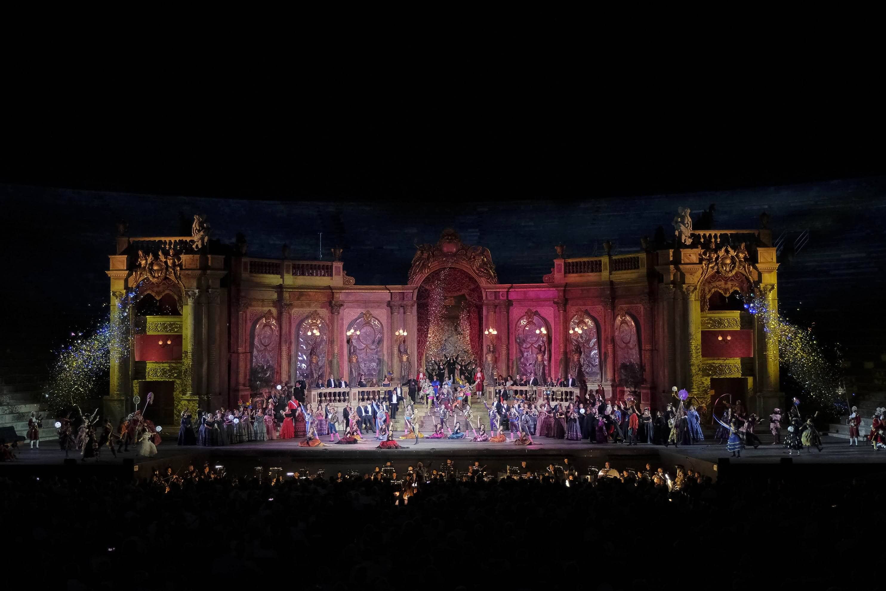 La Traviata all'Arena di Verona Opera Festival